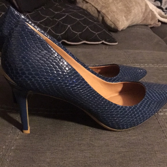 Calvin Klein size10 heels faux snake skin - Picture 1 of 6